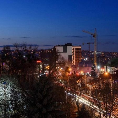 Затишна Красива Квартира-Студія В Новобудові З Балконом Chernivtsi Luaran gambar